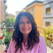 Psicologa dello sviluppo, specializzata per tutoring scolastico e tecniche di apprendimento. Per alunni della scuola elementare, media e superiore nelle materie di indirizzo. Approfondita esperienza didattica